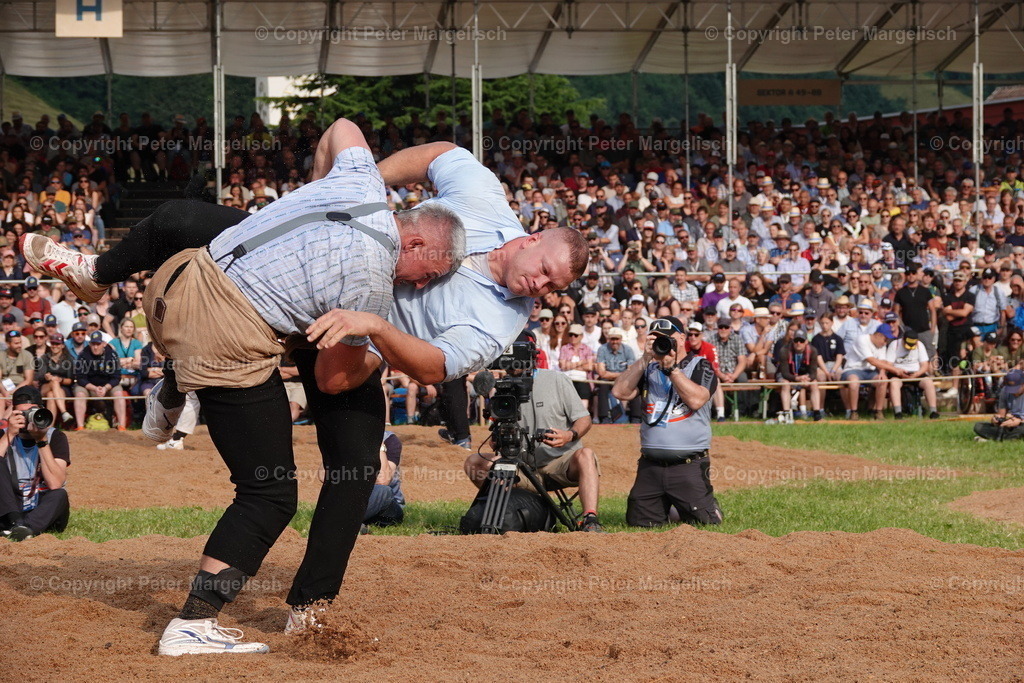 DSC01185 | Schwingen - Realisiert mit Pictrs.com
