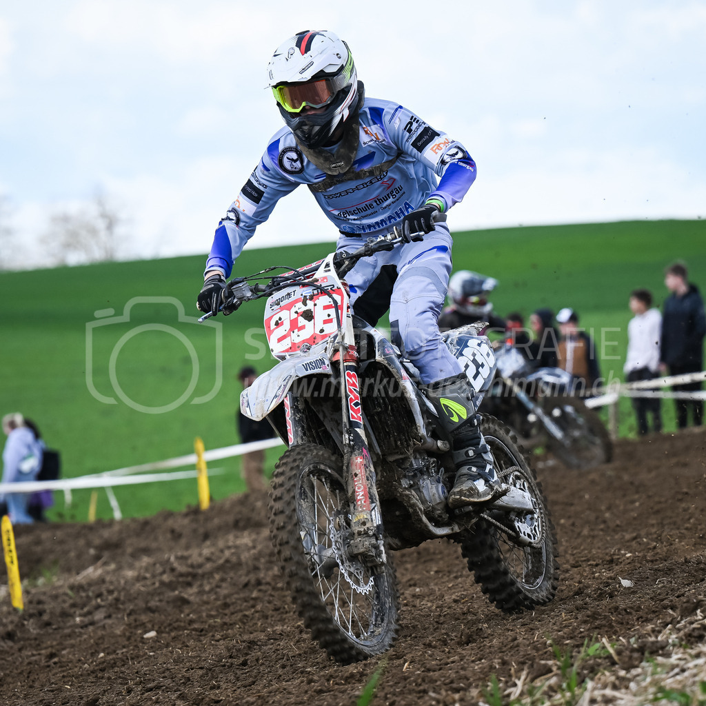 Motocross Schlatt bei Winterthur - 29. April 2023 | #236 Simonet Lukas aus Schlatt (CH) auf Yamaha Yzf 250 in der Kategorie MX2 am Motocross Schlatt bei Winterthur, 29. April 2023.
Instagram: @mx_schlatt | @mc_wila | @sam_schweiz
Bild: Sportfotografie Markus Aeschimann | www.markus-aeschimann.ch - Realisiert mit Pictrs.com