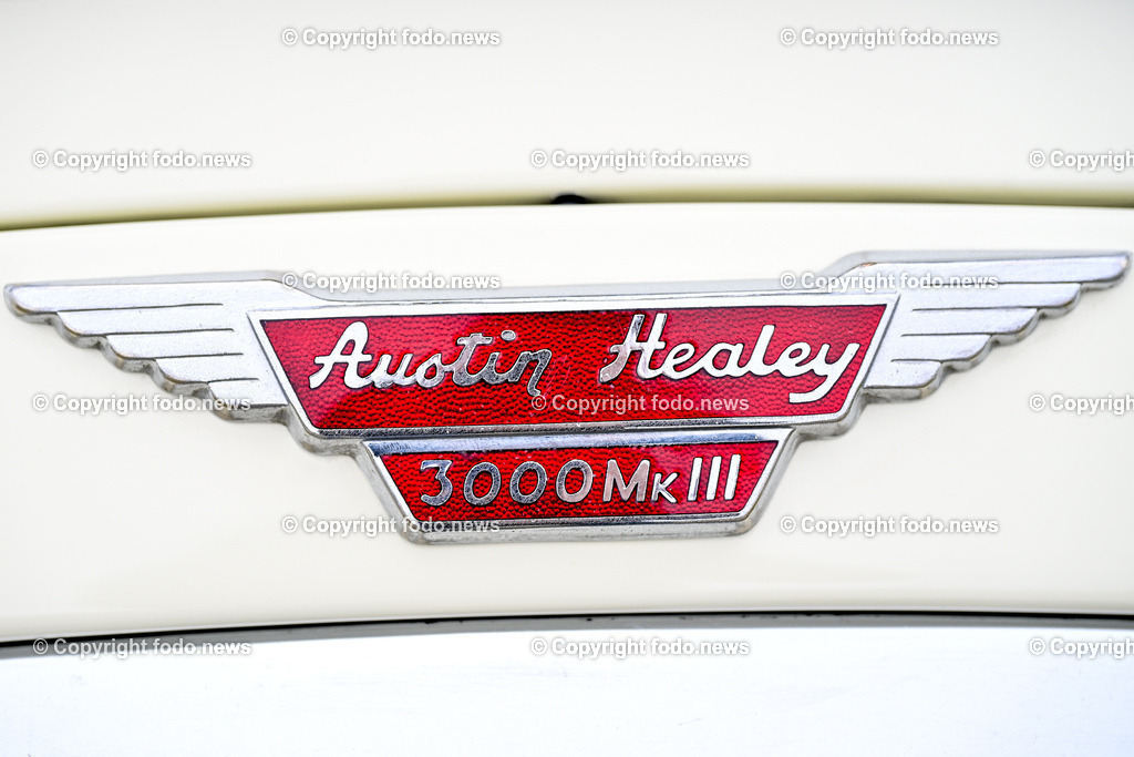 Frauen fuer Frauen_ Charity Oldtimerfahrt_ 04.10.2025-185 | 04.10.2025, Linz, AUT, Oldtimer Charity im Bild Frauen fuer Frauen Oldtimerfahrt, Teilnehmer©Harald Dostal / fodo.media