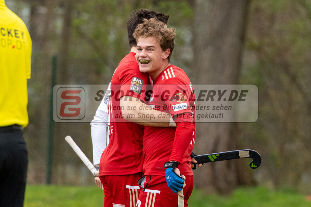 SFE_20240316_0048 | Köln, Deutschland, 16.03.2024:  in Aktion waehrend des Spiels der Feldhockey 1. Bundesliga Herren zwischen Rot-Weiss Köln - Mannheimer HC im KTHC Stadion Rot-Weiss Köln Tennis and Hockey Club am 16.03.2024 in Köln, Deutschland. (Foto von Stephan Fehrmann)

Köln, Germany, 16.03.2024:  in action during the game of Feldhockey 1. Bundesliga Herren between Rot-Weiss Köln - Mannheimer HC in KTHC Stadion Rot-Weiss Köln Tennis and Hockey Club at 16.03.2024 in Köln, Deutschland. (Foto von Stephan Fehrmann)