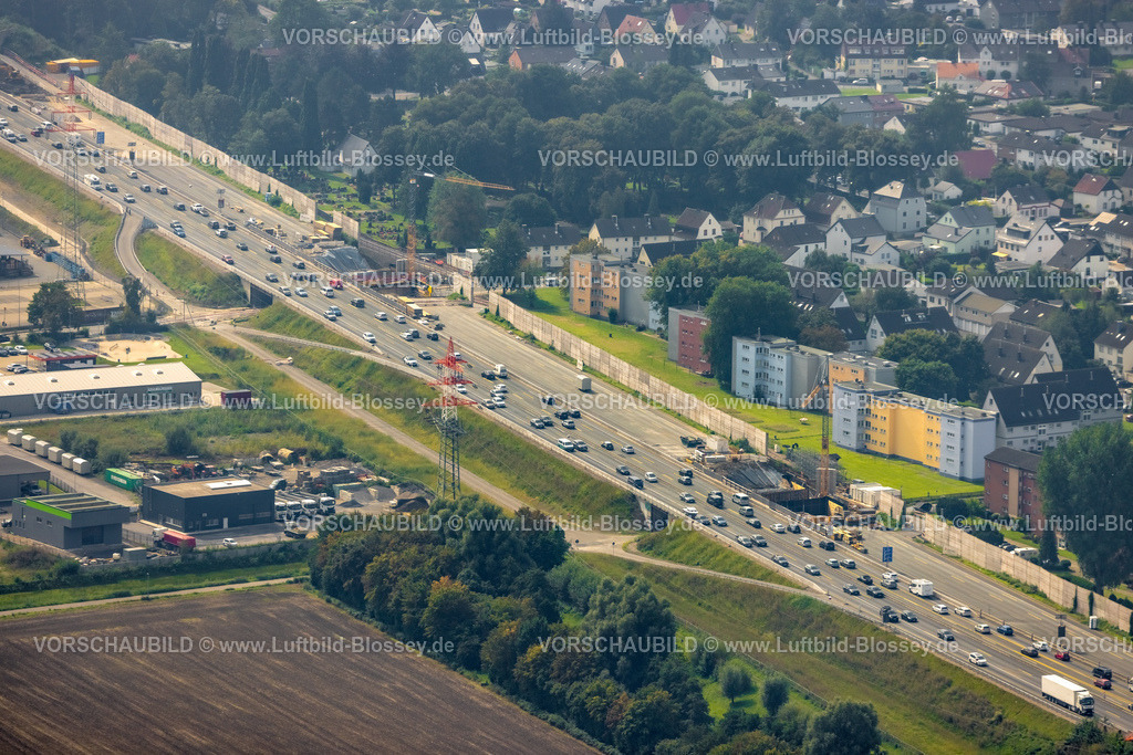 Unna230900915 | Luftbild, Baustelle für Ausbau der Autobahn A1 und Brückenbauarbeiten nahe der Hansastraße, Massen, Unna, Ruhrgebiet, Nordrhein-Westfalen, Deutschland