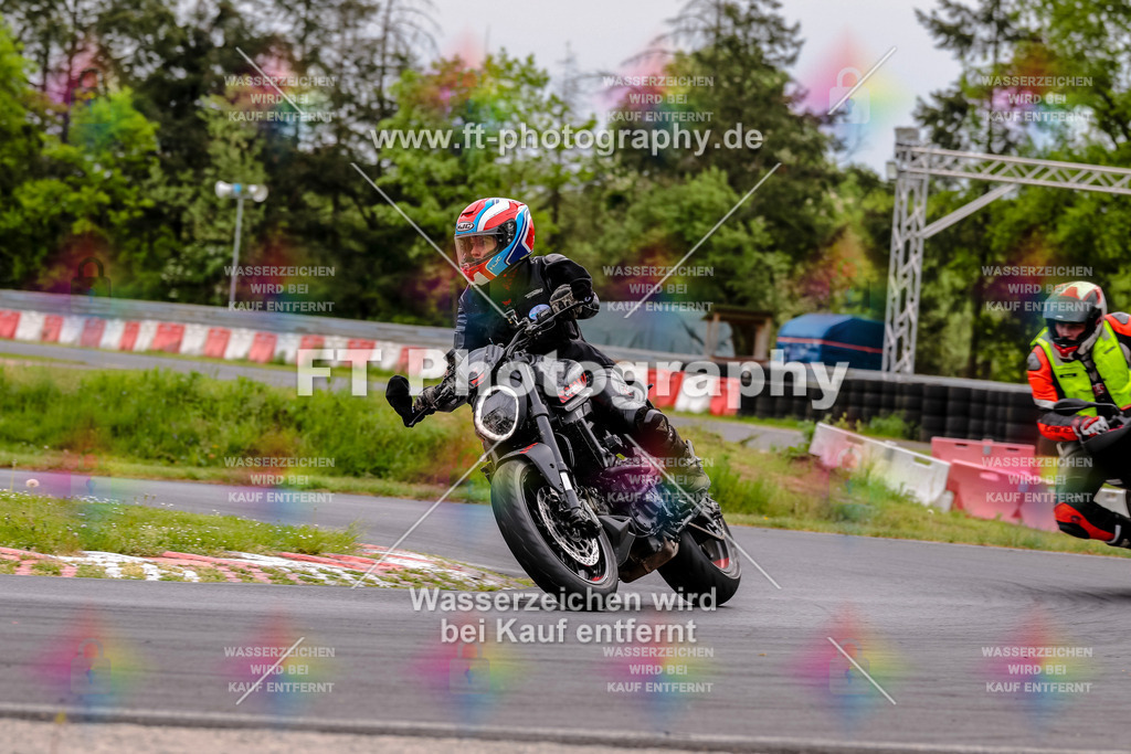 MotoTeamVBK-20642 | Hier findet Ihr Bilder von Touristenfahrten auf der Nürburgring Nordschleife oder von anderen Veranstaltungen die ich besucht habe. Viel Spass beim Durch Schauen 