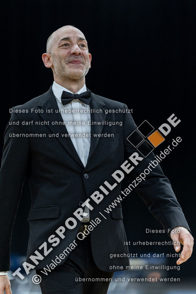 20240310-00544 | Hier finden Sie Tanz Bilder vom Latein und Standard Formationen tanzen. Sportbilder vom Tanzsport. Schöne Fotos und von Weltmeisterschaft, Europameisterschaft, Bundesliga, Regionalliga, Oberliga und Landesliga sowie von GOC Stuttgart, DanceComp, WM Bremen