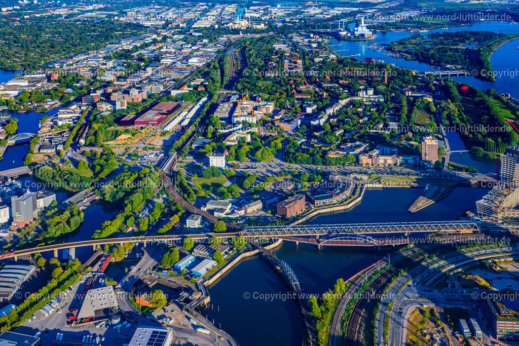 Hamburg_Rothenburgsort_ELS_3886190925 | HAMBURG 19.09.2025 Fluß - Brückenbauwerk der Elbbrücken - Norderelbbrücke - Freihafenelbbrücke über die Ufer der Elbe in Hamburg. // River - bridge structure Elbbruecken - Norderelbbruecke - - Freihafenelbbruecke on the banks of the Elbe in Hamburg. Foto: Martin Elsen