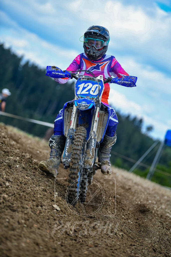 Lady (91) | Paeschuphoto Shop - Wer nicht sucht der auch nicht findet.Ob Motocrossbilder oder von einem besuchtem Spiel, Hauptsache Action. - Realisiert mit Pictrs.com
