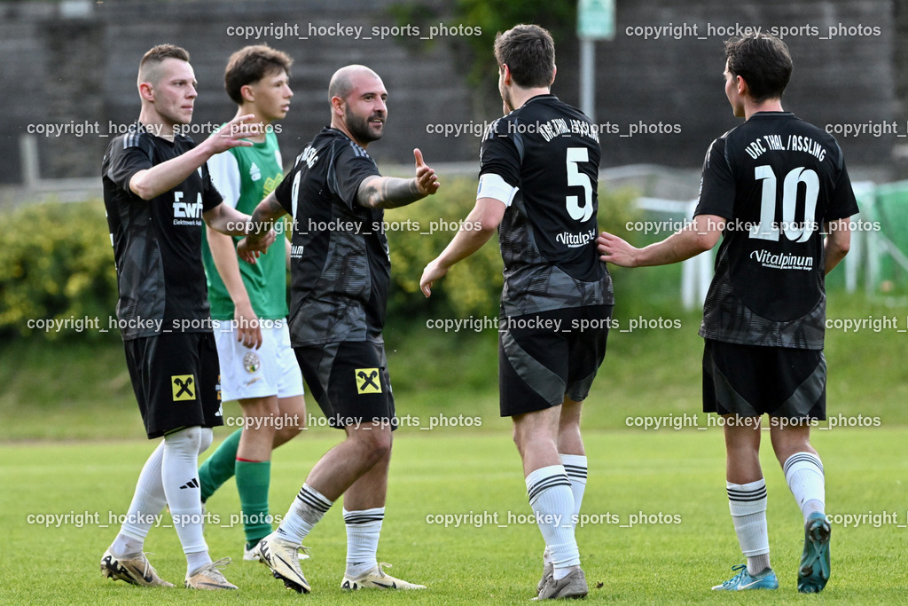 WSG Radenthein vs. URC Thal Assling | Jubel URC Thal Assling Mannschaft, #72 Jasmin Dindic URC Thal Assling, #9 Denis Kerrniqi URC Thal Assling, #5 Tobias Markus Trojer URC Thal Assling, #10 Julian Jakob Moser URC Thal Assling, WSG Radenthein vs. URC Thal Assling, WSG Radenthein vs. URC Thal Assling am 30.05.2025 in Radenthein (Sportplatz Radenthein), Austria, (Photo by Bernd Stefan)