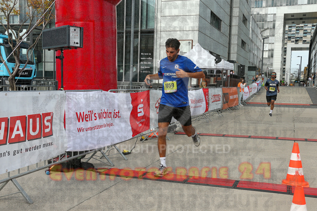 250920_1322_EX1_4224 | Sportfotografie im Rhein-Sieg Kreis, Köln, Bonn, NRW, Rheinland Pfalz, Hessen, etc. Unser Tätigkeitsfeld umfasst den Laufsport vom Volkslauf über den Marathon, Duathlon, Triathon bis zum Ultralauf wie Kölnpfad Ultra oder Schindertrail.