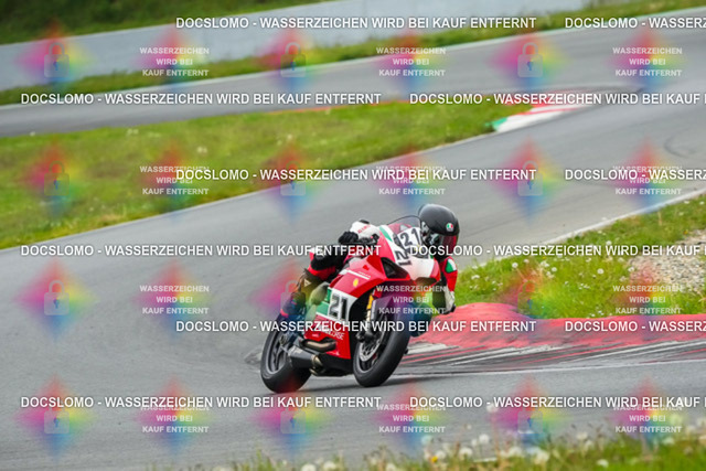 2026_05_09_PBK_35560_LRX | Sportfotografie; SlowMotion; Video; Rennstrecke; Hafeneger; Speer; Racing; RSE; BMW; CBO; Trackday; Motorsportarena; Hockenheimring; Brno; Most; Barcelona; Valencia