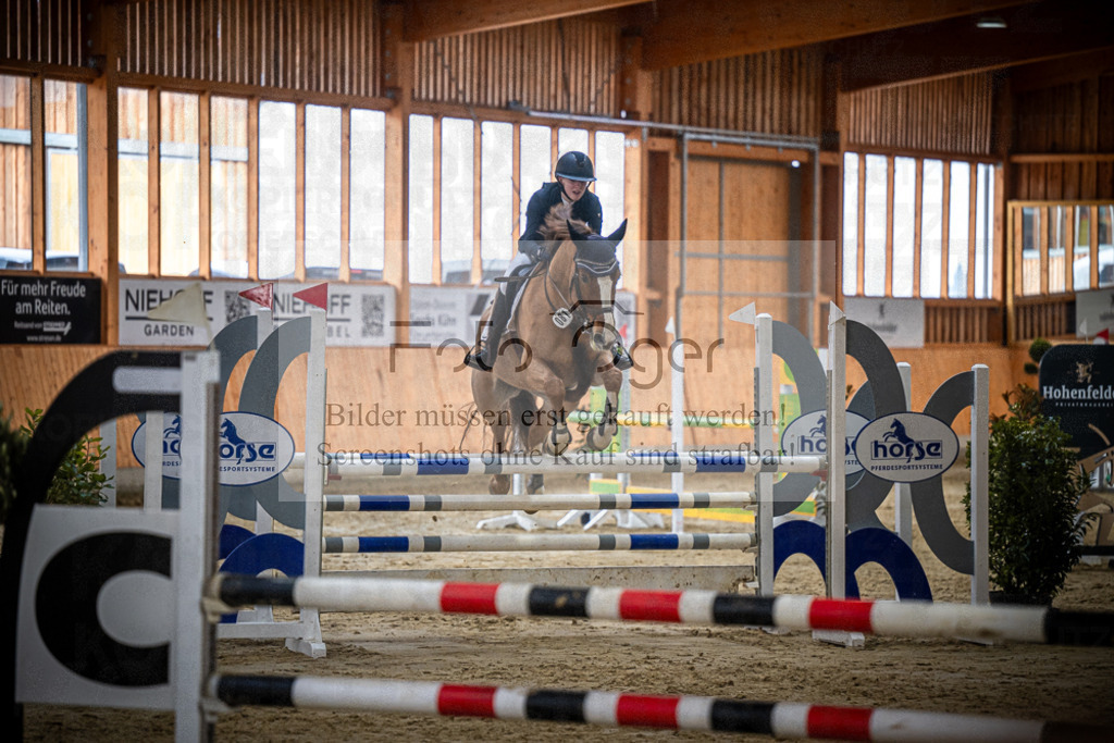 DOS_1214 | Entdecke hochwertige Reitturnierfotos von Foto Oger. Professionell, emotional und authentisch – jetzt Lieblingsmomente im Shop bestellen.Deutschlandweite Turnierfotografie. - Realisiert mit Pictrs.com