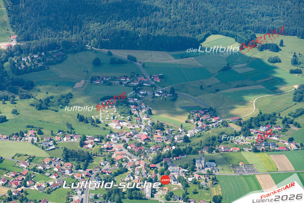 Die Luftbildaufnahme Mehlmeisel -  wurde 2019 mittels Flugzeug (keine Drohne) erstellt. Perfekte Schärfe und Druck- Ergebnisse- Garantiert!