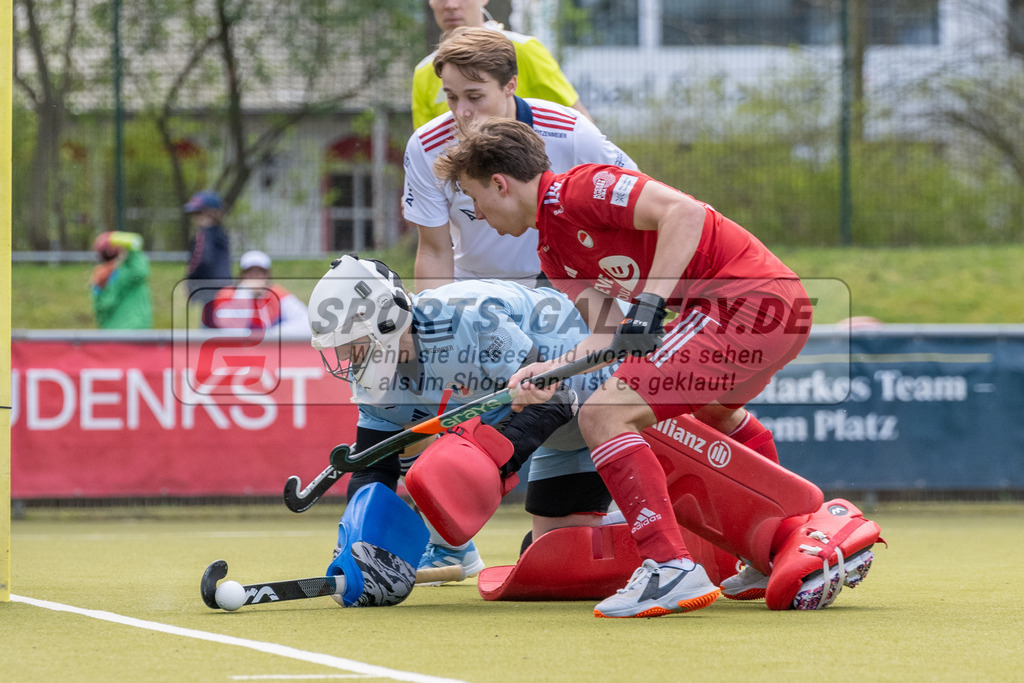 SFE_20260321_0040 | Köln, Deutschland, 21.03.26: Feldhockey 1. Bundesliga Herren zwischen Rot-Weiss Köln - Mannheimer HC im REWE Sportpark am 21.03.2026 in Köln, Deutschland. (Foto von Stephan Fehrmann)Köln, Germany, 21.03.26: Feldhockey 1. Bundesliga Herren between Rot-Weiss Köln - Mannheimer HC in REWE Sportpark at 21.03.2026 in Köln, Deutschland. (Foto from Stephan Fehrmann)