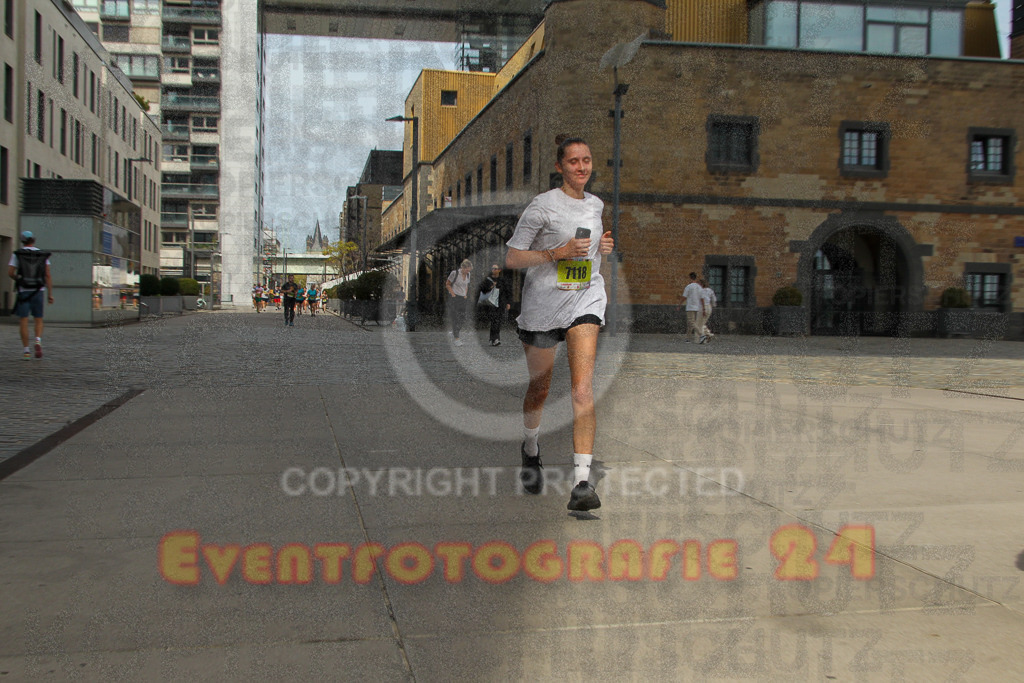 250920_1327_EV4_5625 | Sportfotografie im Rhein-Sieg Kreis, Köln, Bonn, NRW, Rheinland Pfalz, Hessen, etc. Unser Tätigkeitsfeld umfasst den Laufsport vom Volkslauf über den Marathon, Duathlon, Triathon bis zum Ultralauf wie Kölnpfad Ultra oder Schindertrail.