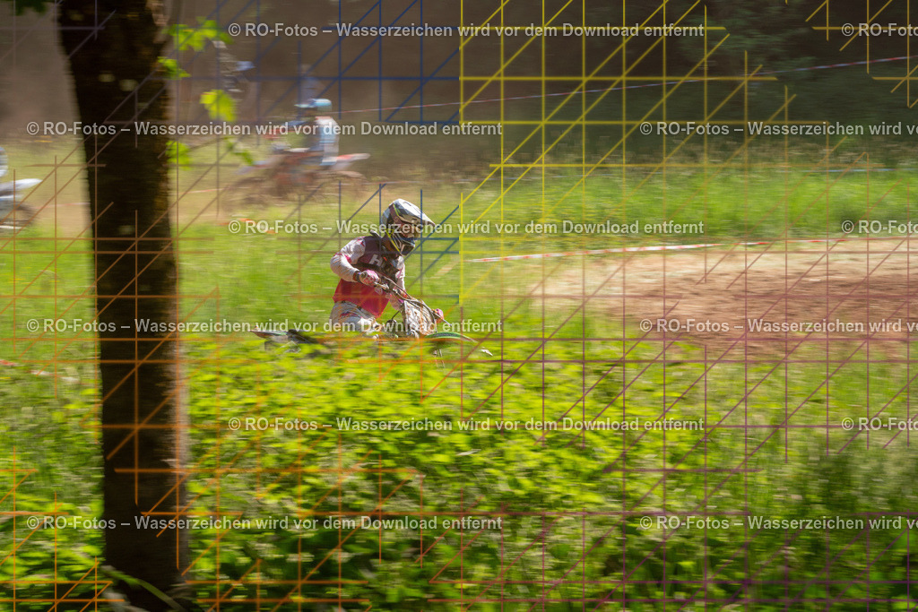 Wolfshausen 3 Lauf -1084 | Sportfotografie von RO-Fotos: Motorsport, Motocross, Enduro, Laufveranstaltungen und Triathlon. Professionelle Fotos von Sportlern und Events. - Realisiert mit Pictrs.com