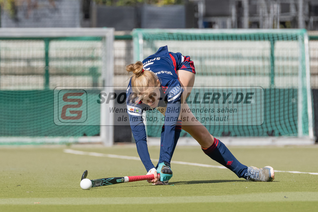 HK_20220925_100097 | 1. Bundesliga Damen Düsseldorfer HC - Berliner HC  am 25.9.2022 DHC Düsseldorf, Düsseldorf , Annika Sprink ( Düsseldorfer HC #3 )