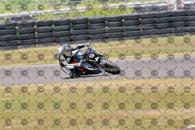 26bt05-1900 | markuskiefer.com - Realisiert mit Pictrs.com