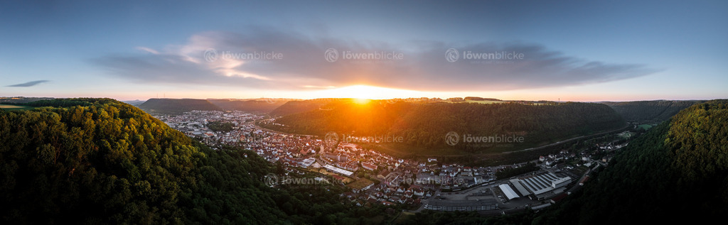 Geislingen von oben bei Sonnenaufgang | löwenblicke | shop