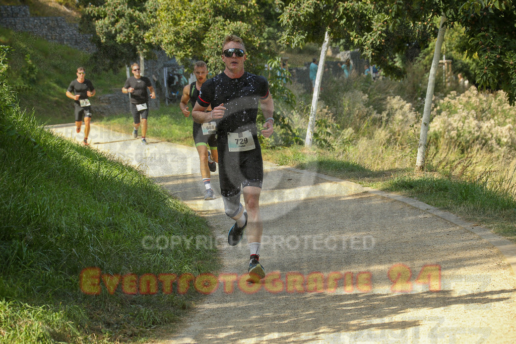250824_1435_EX1_6758 | Sportfotografie im Rhein-Sieg Kreis, Köln, Bonn, NRW, Rheinland Pfalz, Hessen, etc. Unser Tätigkeitsfeld umfasst den Laufsport vom Volkslauf über den Marathon, Duathlon, Triathon bis zum Ultralauf wie Kölnpfad Ultra oder Schindertrail.
