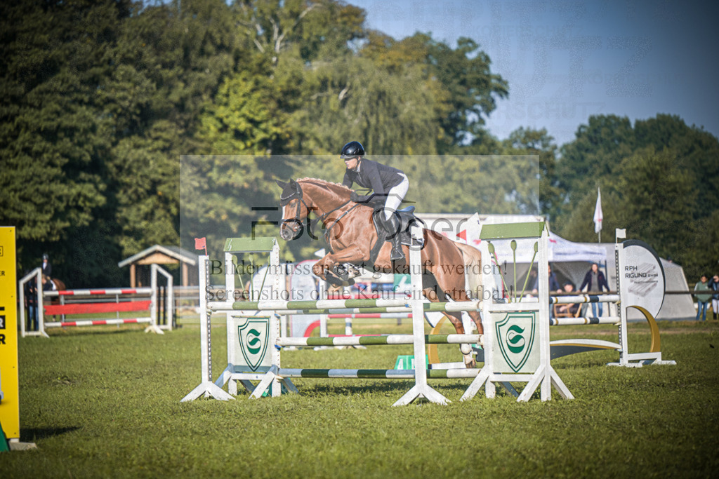 DOS_0983 | Entdecke hochwertige Reitturnierfotos von Foto Oger. Professionell, emotional und authentisch – jetzt Lieblingsmomente im Shop bestellen.Deutschlandweite Turnierfotografie. - Realisiert mit Pictrs.com