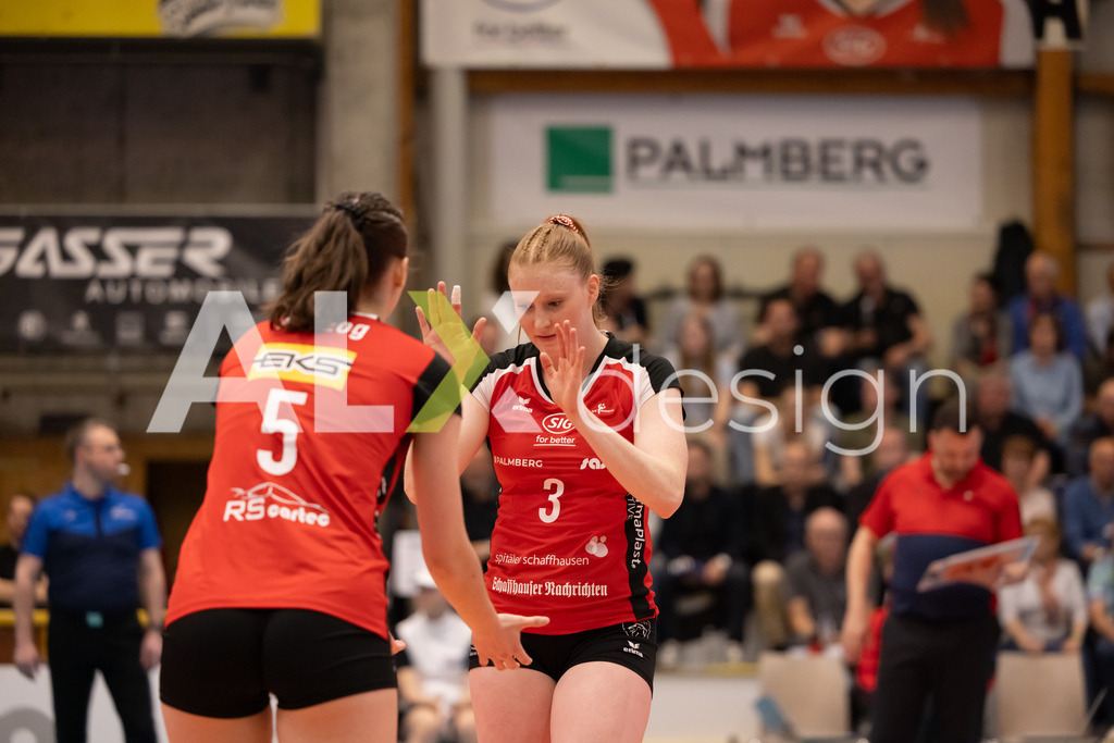 Volleyball I Frauen I Saison 2025-2026 I Volleyball NLA | Women I  Playoffs Finals 2/5 I  VC Kanti Schaffhausen - viteos NUC I  10.04.2026 | 3 Sydney Cole (USA) (VC Kanti Schaffhausen) – Pass / Zuspiel - Realisiert mit Pictrs.com
