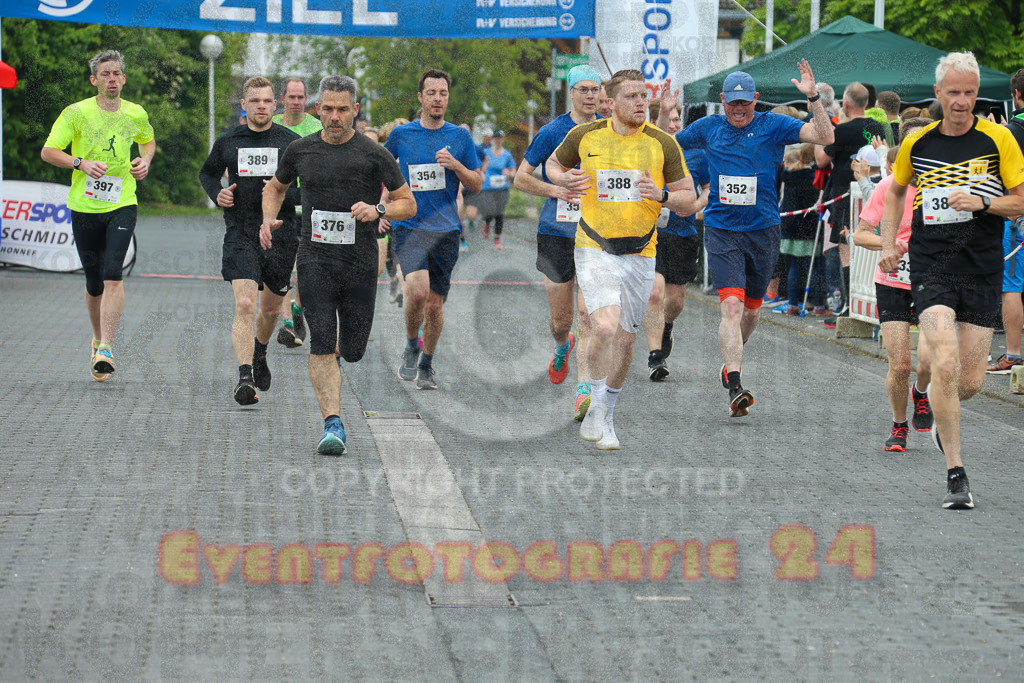 220508_0931_EX1_2960 | Sportfotografie im Rhein-Sieg Kreis, Köln, Bonn, NRW, Rheinland Pfalz, Hessen, etc. Unser Tätigkeitsfeld umfasst den Laufsport vom Volkslauf über den Marathon, Duathlon, Triathon bis zum Ultralauf wie Kölnpfad Ultra oder Schindertrail.