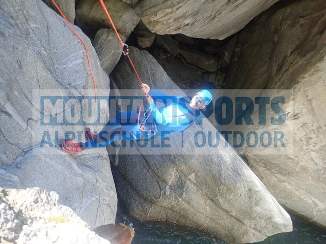 P9210026 | Bestelle die Bilder deines Berg- oder Wasser-Abenteuers mit Mountain Sports bequem von zu Hause aus direkt über unseren Online Fotoshop von pictrs.com. - Realisiert mit Pictrs.com