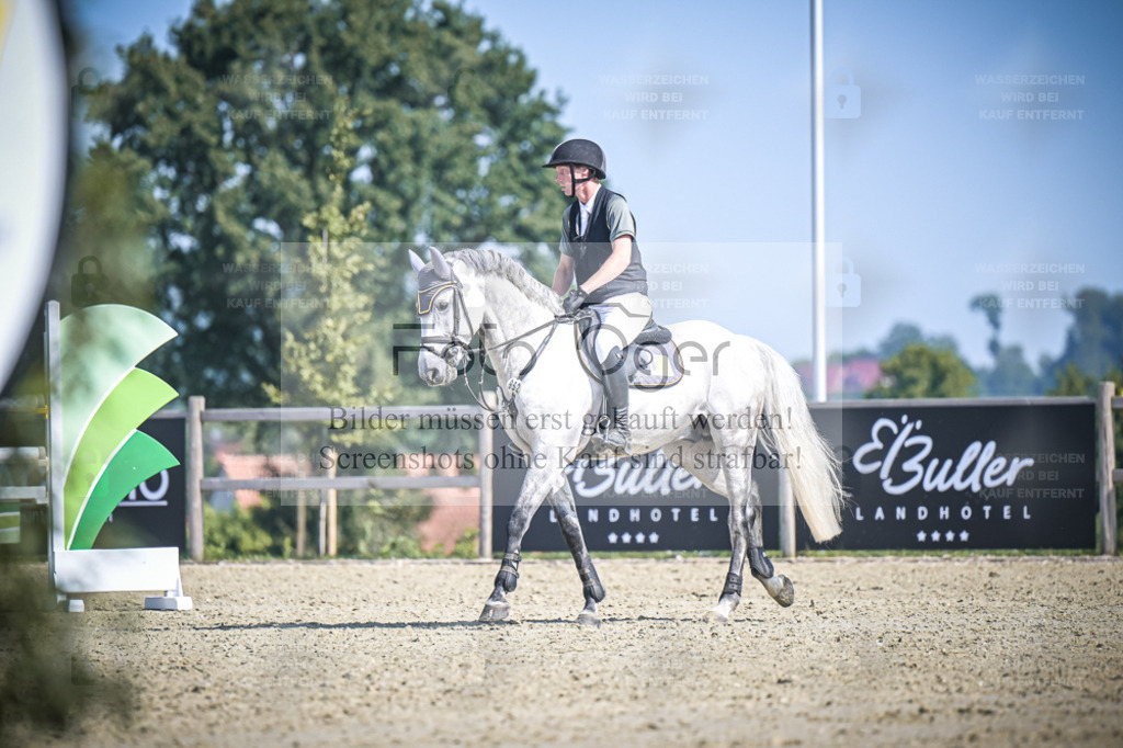 DOS_2599 | Entdecke hochwertige Reitturnierfotos von Foto Oger. Professionell, emotional und authentisch – jetzt Lieblingsmomente im Shop bestellen. - Realisiert mit Pictrs.com