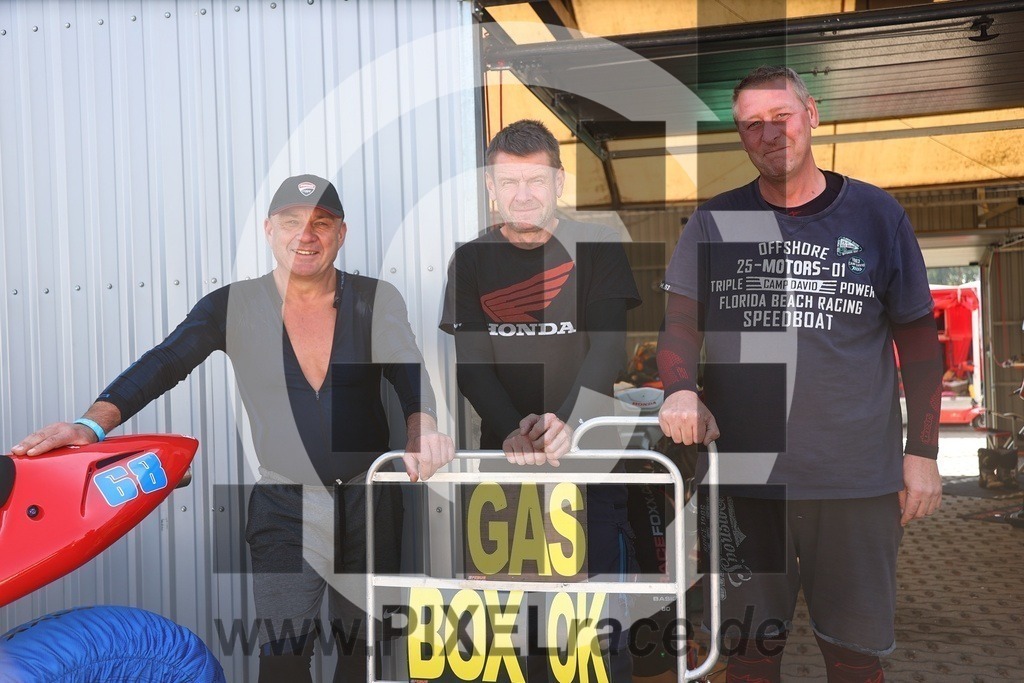 teams-20240905_04815 | Schöne Erinnerungen an spannende Momente - das festzuhalten ist unser Job. PIXELrace.de ist seit 2003 auf den Rennstrecken Europas unterwegs um die Action draußen beim Fahren und die wunderbare Stimmung imm Fahrerlager für euch einzufangen.
