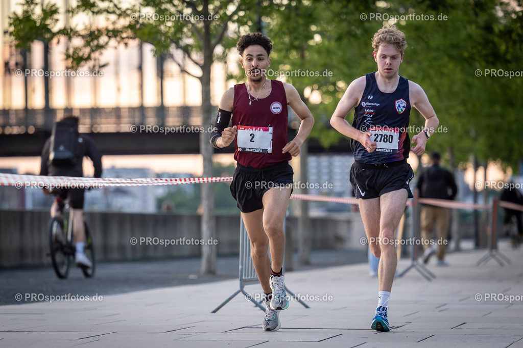 22. ASV Nachtlauf; Koeln, 28.05.25 | Impressionen vom 22. ASV Nachtlauf am 28.05.25 am Tanzbrunnen in Koeln. Foto: BEAUTIFUL SPORTS/Leah Kohring