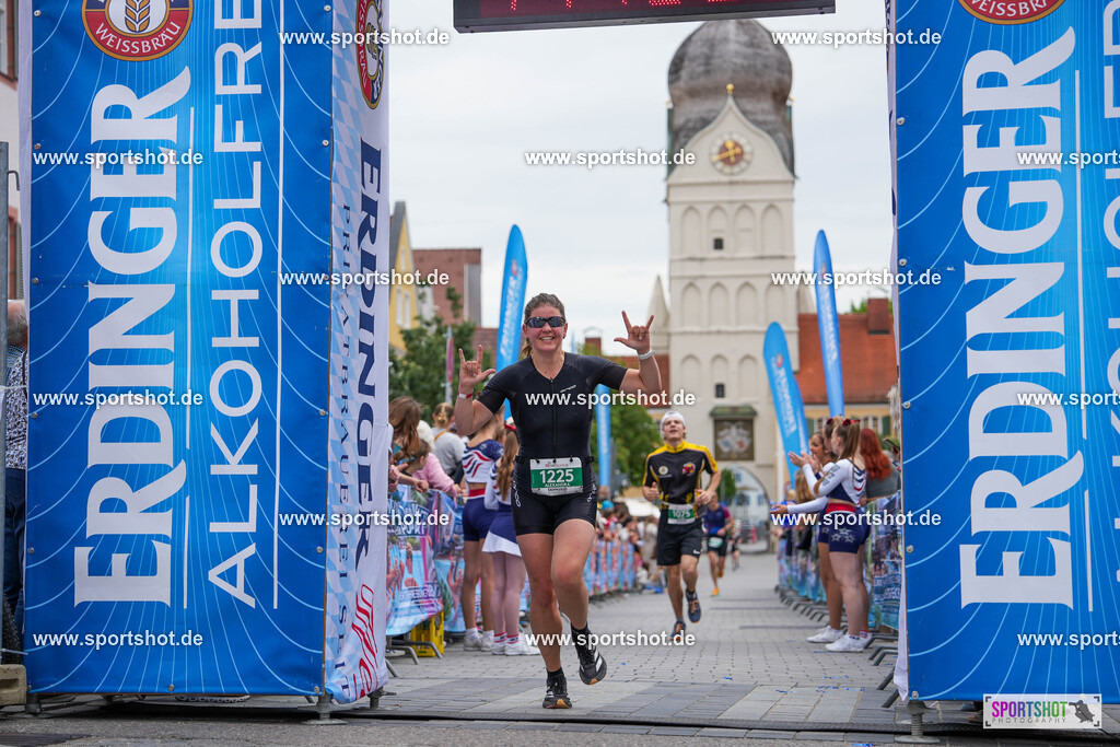 DSC02679 | Stadttriathlon Erding 2025. #yourpictrs #sportshot_your_pictrs @Sportshotphotography #stadttriathlonerding Copyright: www.sportshot.de