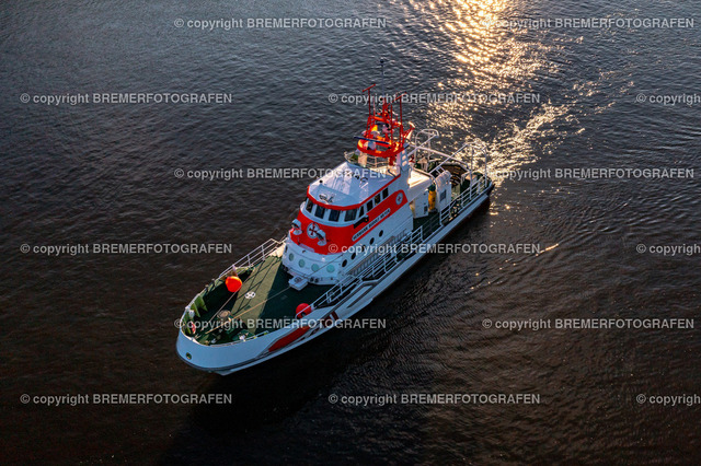 DJI_0202 | 30.09.2022 Drohnenaufnahmen Dt. Schifffahrtstag 2022 Bremen Wendebecken / Weser