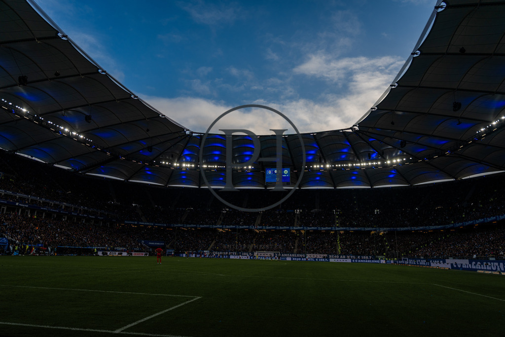 Spieltag 8 HSV - VFL Wolfburg_SC-16 | Philipp-Heist - Realisiert mit Pictrs.com