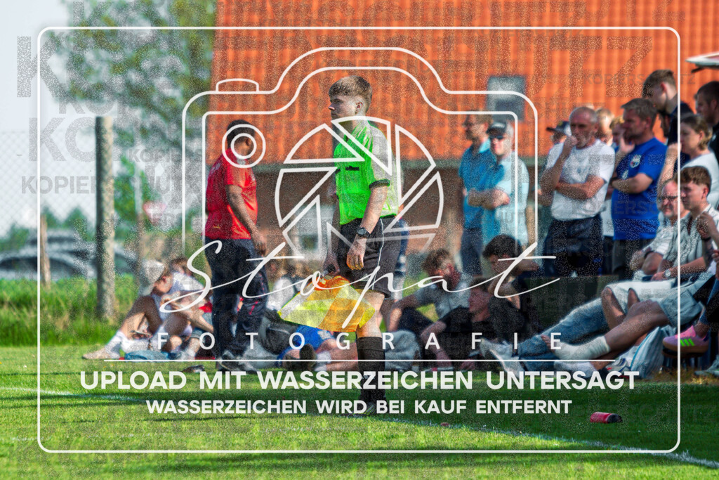 Kreisliga Herren HK - SG Nordheide vs. FG Fulde-Stellichte | Justin Brandt (Schiedsrichterassistent); Kreisliga Herren HK - SG Nordheide vs. FG Fulde-Stellichte am 03.05.2026 in Sportplatz, Kirchboitzen - Realisiert mit Pictrs.com