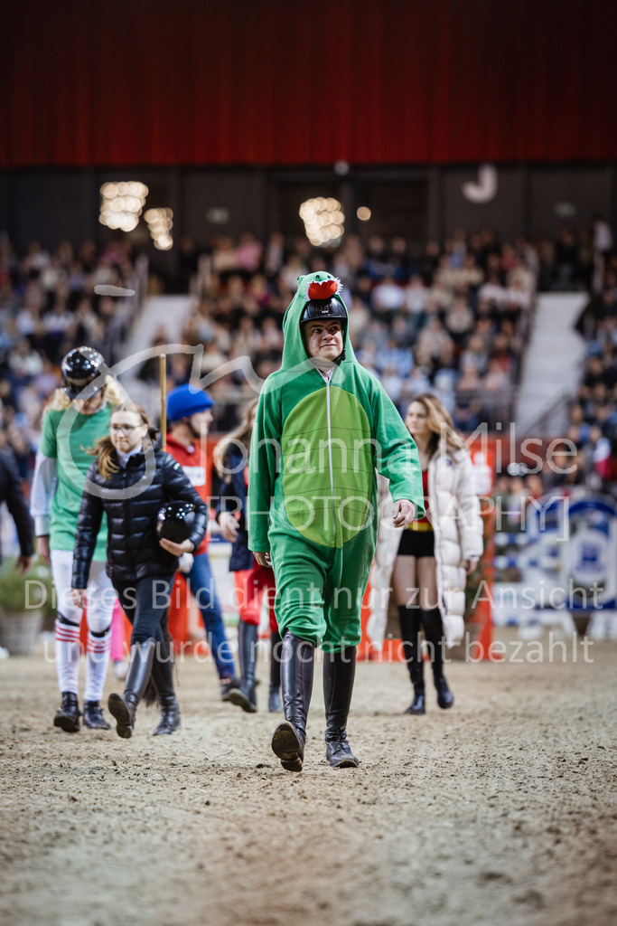 240113_Münster_Kostümspringen-303 | Deine schönsten Turniermomente als professionelle Fotos! Entdecke hochwertige Pferdesport-Fotografie im Online-Shop. Jetzt Fotos finden & bestellen!