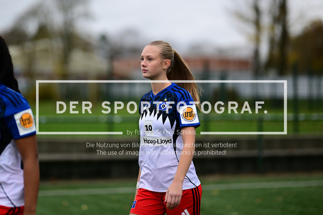 Fußball I Juniorinnen I Saison 2025-2026 I Regionalliga Nord I 7. Spieltag I Hamburger SV U17 - SpVg Aurich U17 I 03531 | Der Sportfotograf. - Realisiert mit Pictrs.com