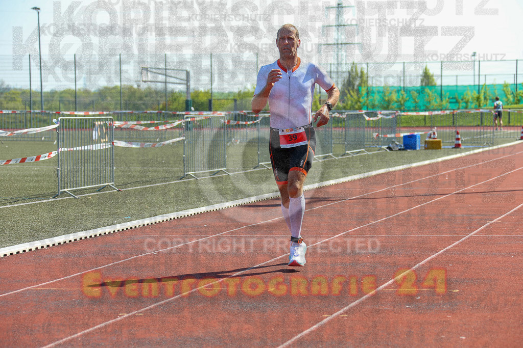 220424_1155_EX1_5049 | Sportfotografie im Rhein-Sieg Kreis, Köln, Bonn, NRW, Rheinland Pfalz, Hessen, etc. Unser Tätigkeitsfeld umfasst den Laufsport vom Volkslauf über den Marathon, Duathlon, Triathon bis zum Ultralauf wie Kölnpfad Ultra oder Schindertrail.