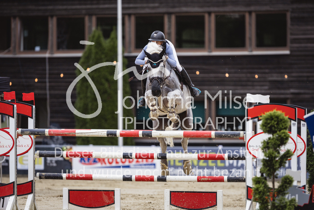 230824_Delbrueck_AmateurM2-275 | Deine schönsten Turniermomente als professionelle Fotos! Entdecke hochwertige Pferdesport-Fotografie im Online-Shop. Jetzt Fotos finden & bestellen!