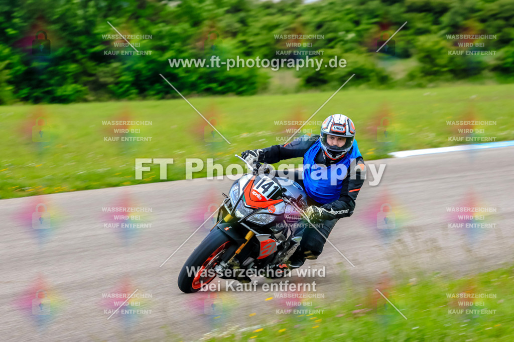 MotoTeam-3140 | Hier findet Ihr Bilder von Touristenfahrten auf der Nürburgring Nordschleife oder von anderen Veranstaltungen die ich besucht habe. Viel Spass beim Durch Schauen 