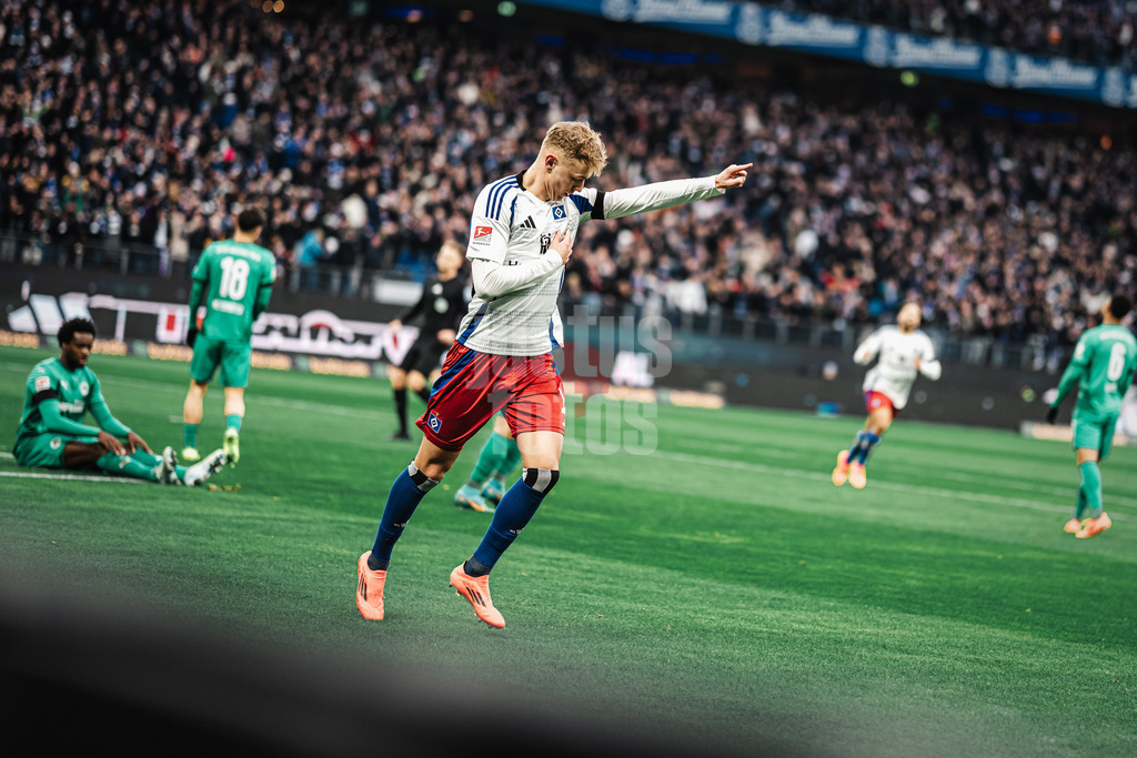 Fußball | Männer | Saison 2024/2025 | 2. Fußball-Bundesliga | 17. Spieltag | Hamburger SV vs. SpVgg Greuther Fürth | 21.12.2024 | Torjubel Adam Karabec (#17, HSV)