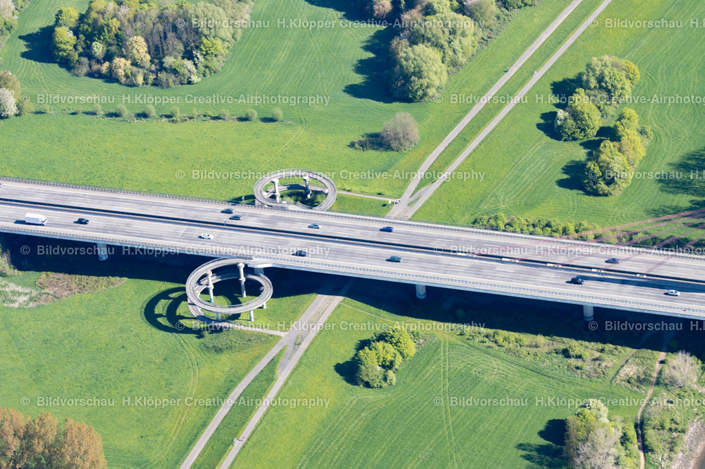 Luftbild Meerbusch Flughafenbrücke A44 IMG_6214 | Luftbilder Meerbusch Rheinkreis Neuss - Realisiert mit Pictrs.com