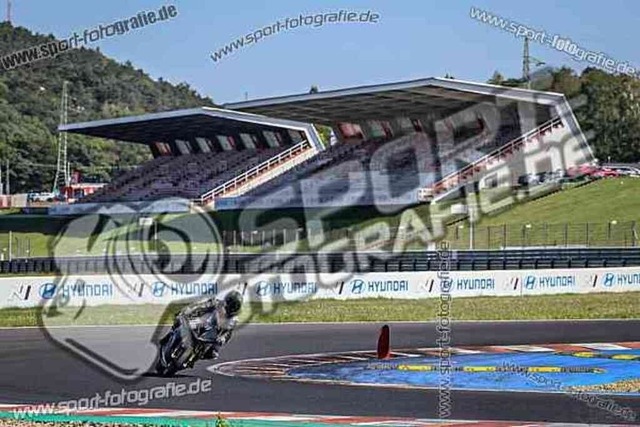 pubi1631 | Professionelle Fotos von Sportveranstaltungen, aber auch Hochzeiten und anderen Events. - Realisiert mit Pictrs.com