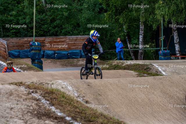 BayBMX2026-05191 | Fotogalerie von Thomas Dettweiler mit Eventbildern und lizenzfreien Fotos. Perfekt als Wandbild, für Büro, Website oder private Nutzung. - Realisiert mit Pictrs.com