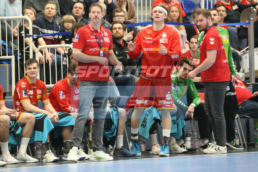 TUSEM Essen - HBW Balingen | Trainer Michael Hegemann - © Sportfoto-Sale (MK) - Realisiert mit Pictrs.com