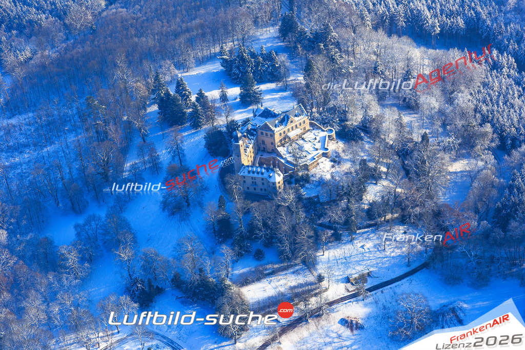 Die Luftaufnahme Callenberg - Coburg wurde vom UL-Flugzeug (keine Drohne) aus fotografiert.Hohe Druck- Auflösung-die Geschenkidee!