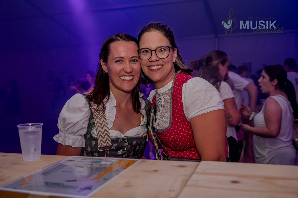 DSC_5332 | "Fussifoto.com – Ihr Ansprechpartner für hochwertige Fotografie! Entdecken Sie kreative Bilder und professionelle Dienstleistungen. Kontaktieren Sie uns für Ihre Projekte!"