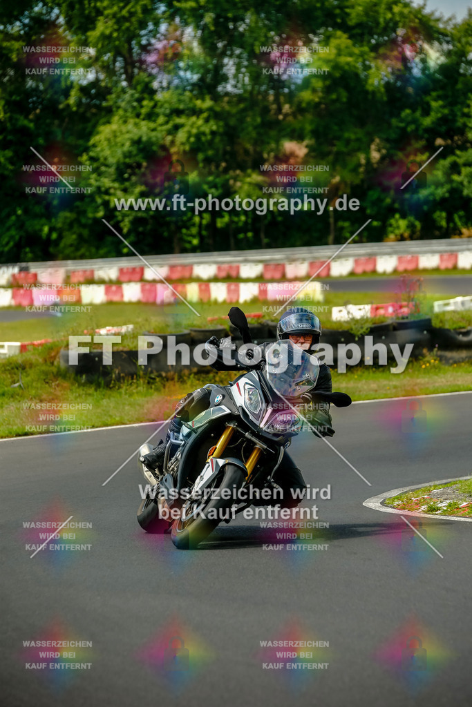 VBK-4687 | Hier findet Ihr Bilder von Touristenfahrten auf der Nürburgring Nordschleife oder von anderen Veranstaltungen die ich besucht habe. Viel Spass beim Durch Schauen 