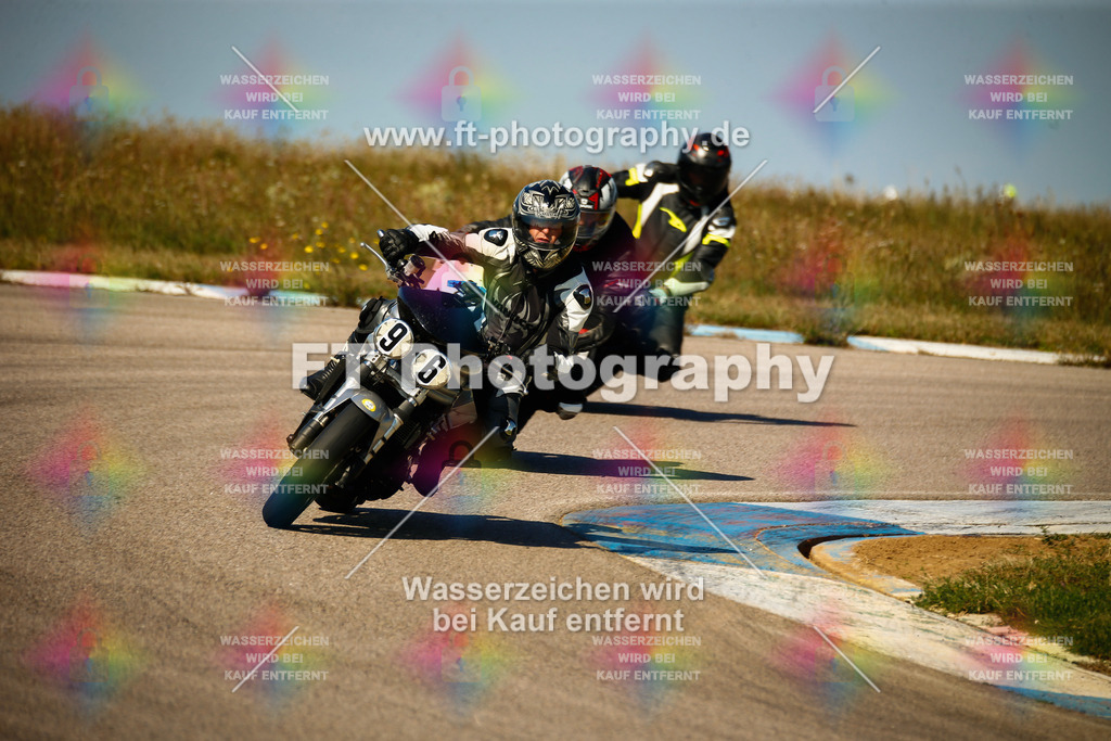 _MOT8995 | Hier findet Ihr Bilder von Touristenfahrten auf der Nürburgring Nordschleife oder von anderen Veranstaltungen die ich besucht habe. Viel Spass beim Durch Schauen 