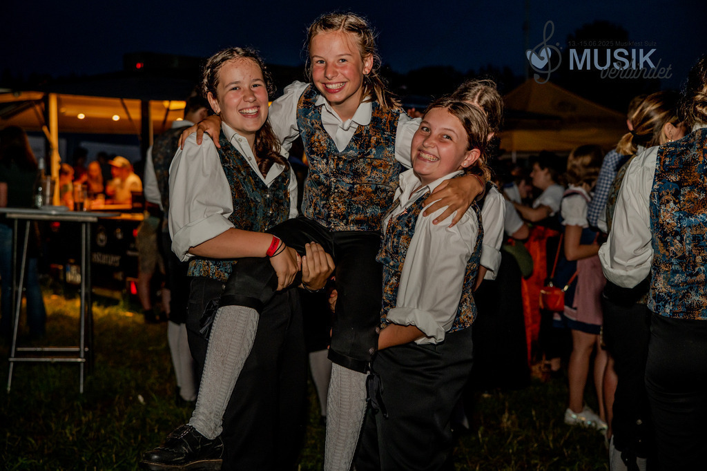 DSC_5204 | "Fussifoto.com – Ihr Ansprechpartner für hochwertige Fotografie! Entdecken Sie kreative Bilder und professionelle Dienstleistungen. Kontaktieren Sie uns für Ihre Projekte!"