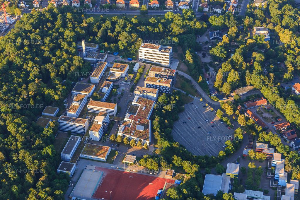 Luftbild: Campus der Rheinland-Pfälzische Technische Universität, Campus Landau in Landau in der Pfalz im Bundesland Rheinland-Pfalz in Deutschland. Foto: IMG_115628.jpg vom 29.06.2019 durch Werner Riehm/FLY-FOTO.derptu.de - RPTU Rheinland-Pfälzische Technische Universität Kaiserslautern-Landau