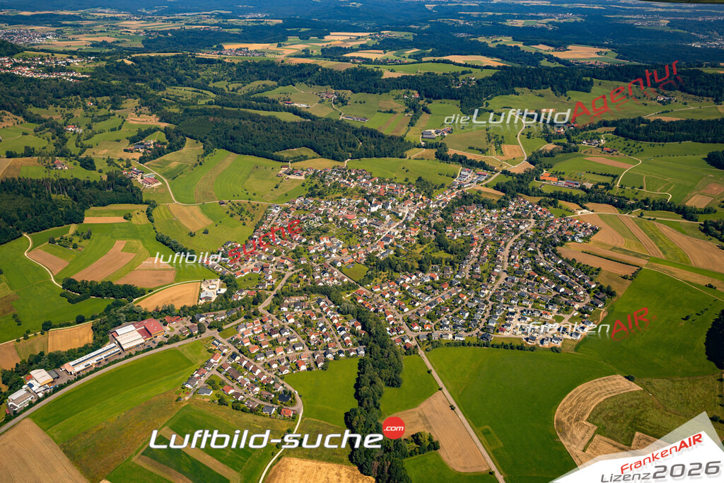 Das Luftbild zeigt :  Ottenbach - Die Luftaufnahme wurde 2024 vom UL-Flugzeug aus erstellt ( keine Drohne ) - Hochauflösende Luftaufnahme - Für grossformatige Ausdrucke geeignet. Die Geschenkidee !Mit Lizenz und Bildrechte bestellbar