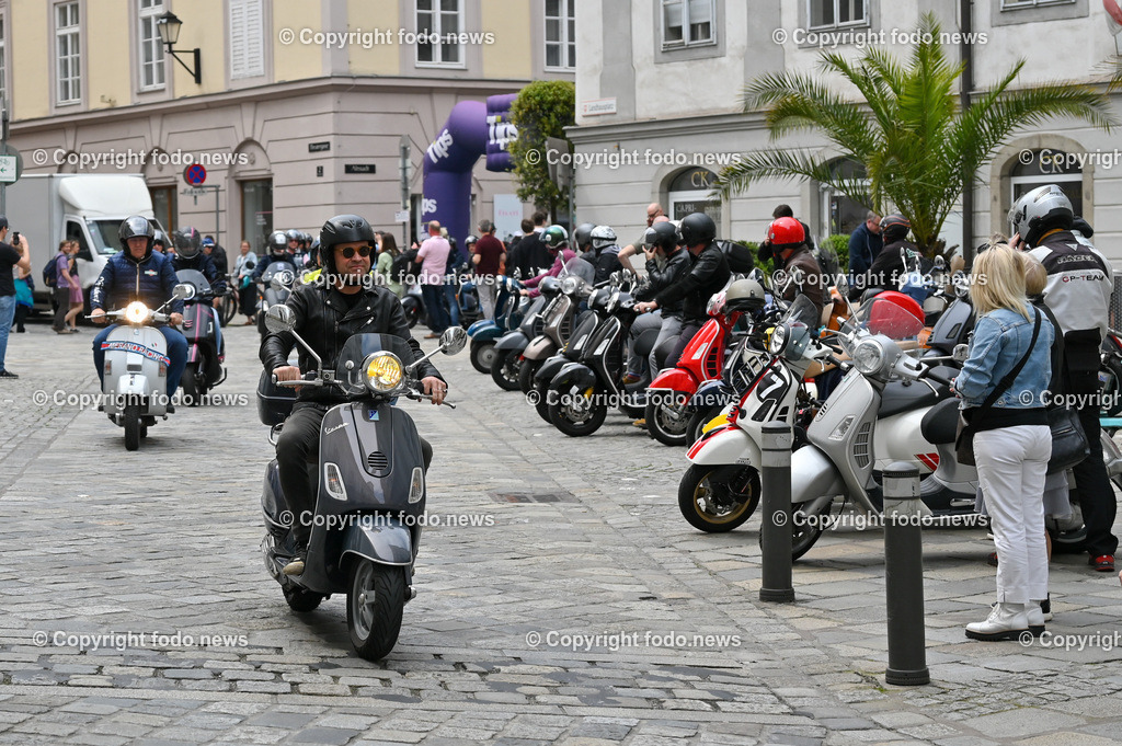 Vespatreffen Bar Balu_ Linz_ 20.05.2023-61 | 20.05.2023, Linz, AUT, Altstadt Linz, im Bild Vespatreffen Bar Balu


©Harald Dostal / fodo.news